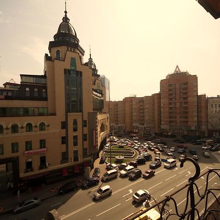 Apartment Arena City Kiev Esterno foto