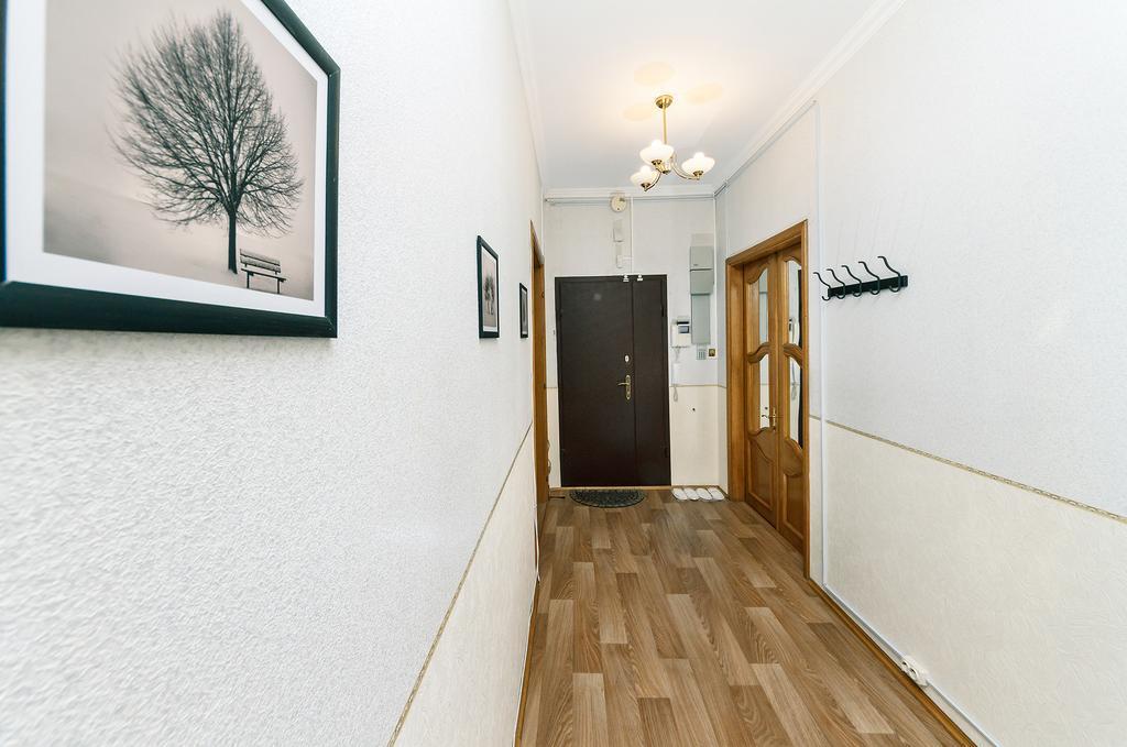 Apartment Arena City Kiev Esterno foto
